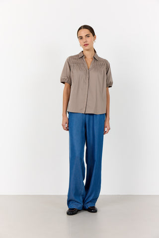 LR-ISLA SOLID 129 Shirt Dark Sand