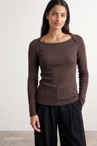 LR-IKA 34 T-shirt Dark brown