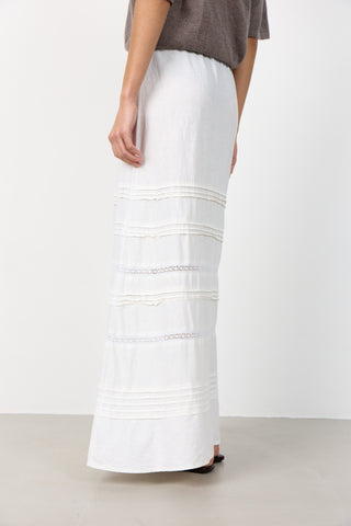 LR-NAJA 64 Skirt White