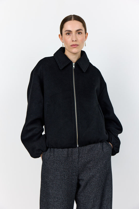 LR-OWA 37 Jacket Black