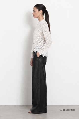 LR-ULLA 1 Blouse Off white