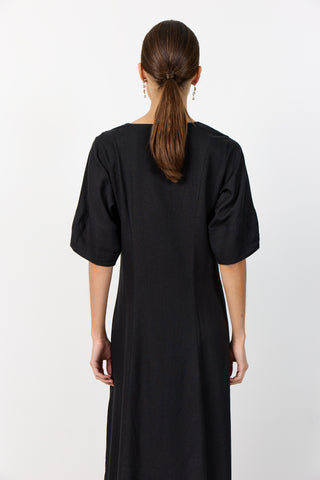 LR-NAJA 52 Dress Black