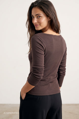 LR-IKA 34 T-shirt Dark brown