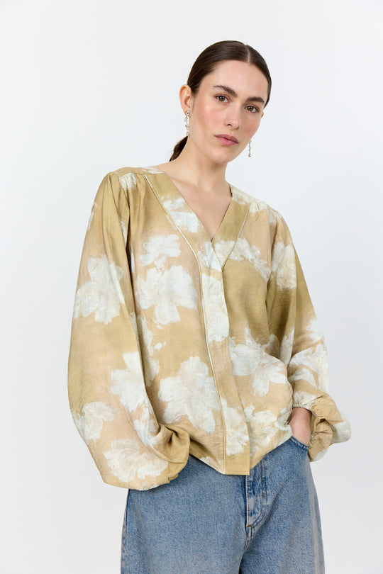 LR-NIKKI 1 Shirt Dark Sand